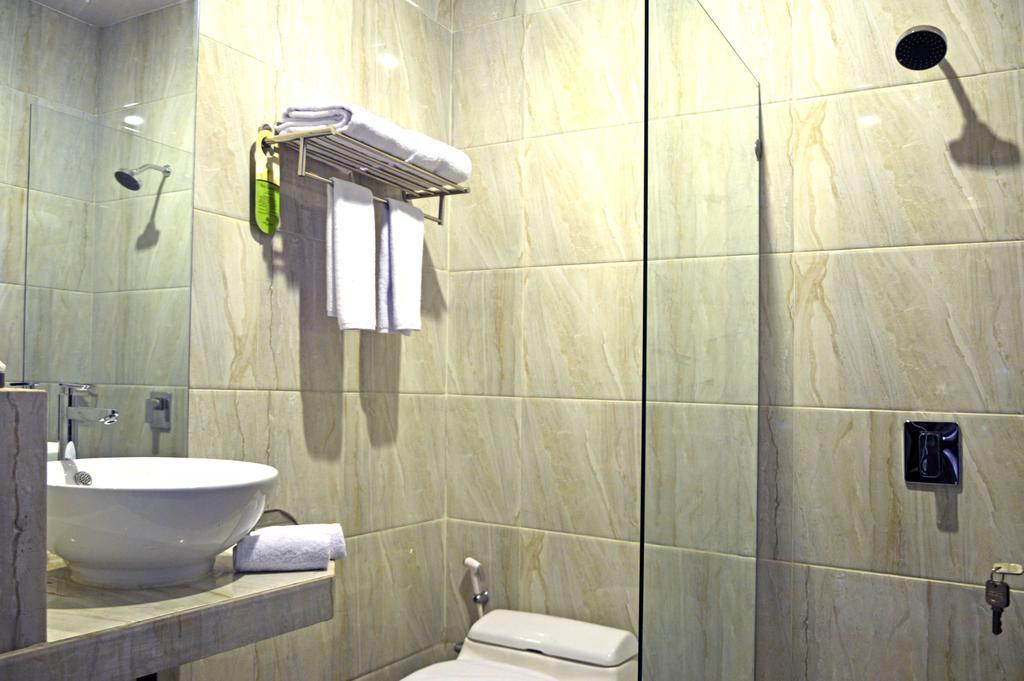 Hotel Safira Magelang Værelse billede