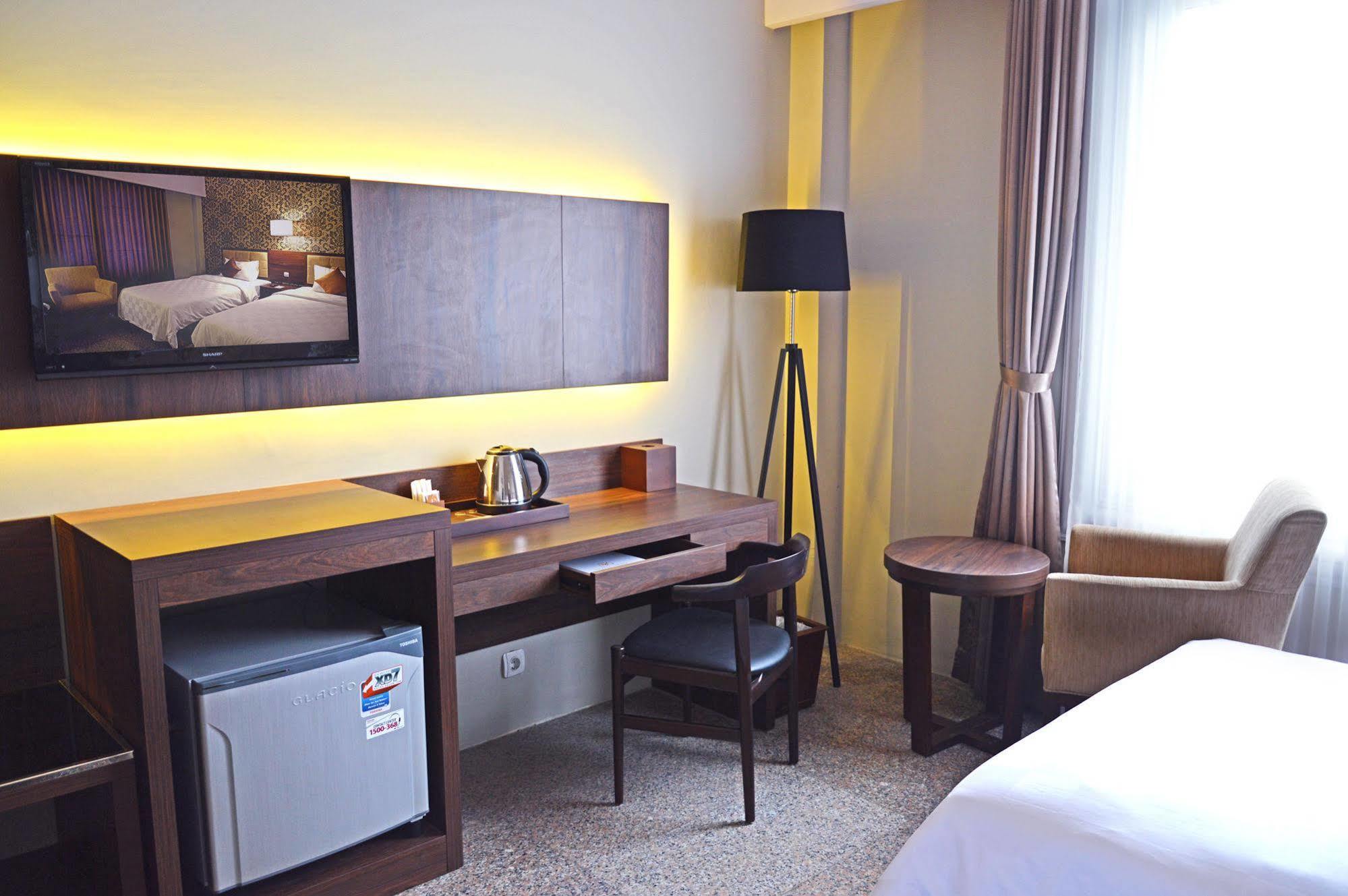 Hotel Safira Magelang Eksteriør billede