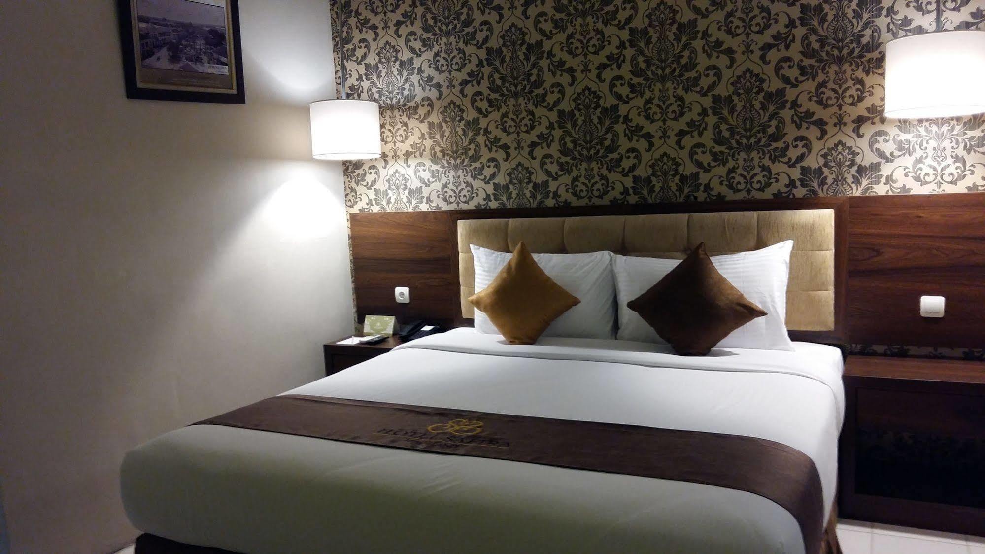 Hotel Safira Magelang Eksteriør billede